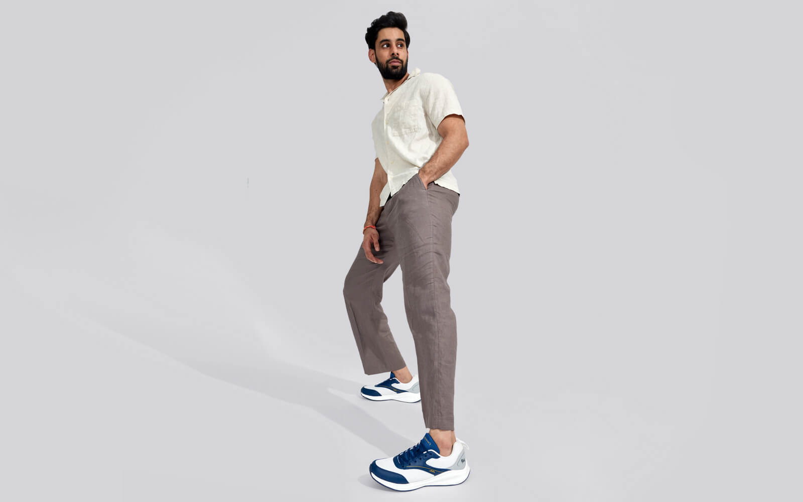 Off-Duty Buddies : White-Blue