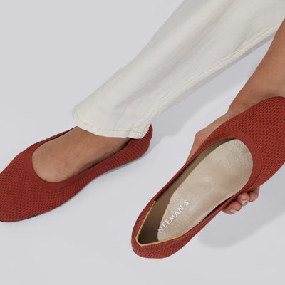 Plush Square Flats : Burgundy
