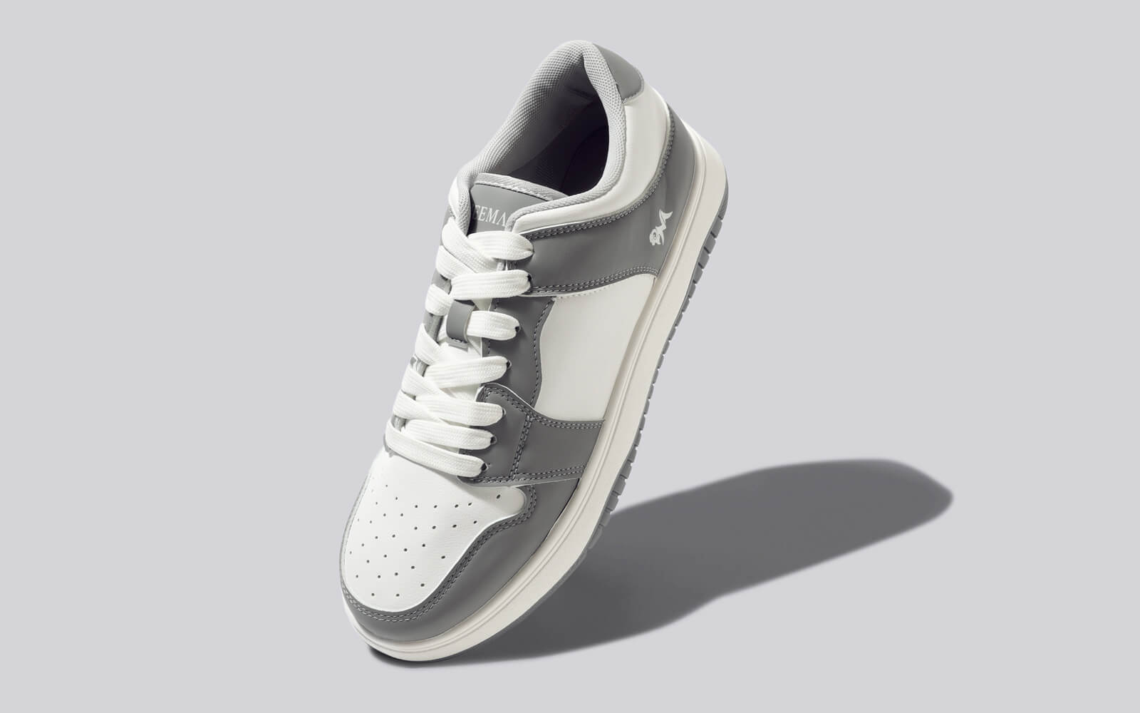 The Hip Hep : Grey-White