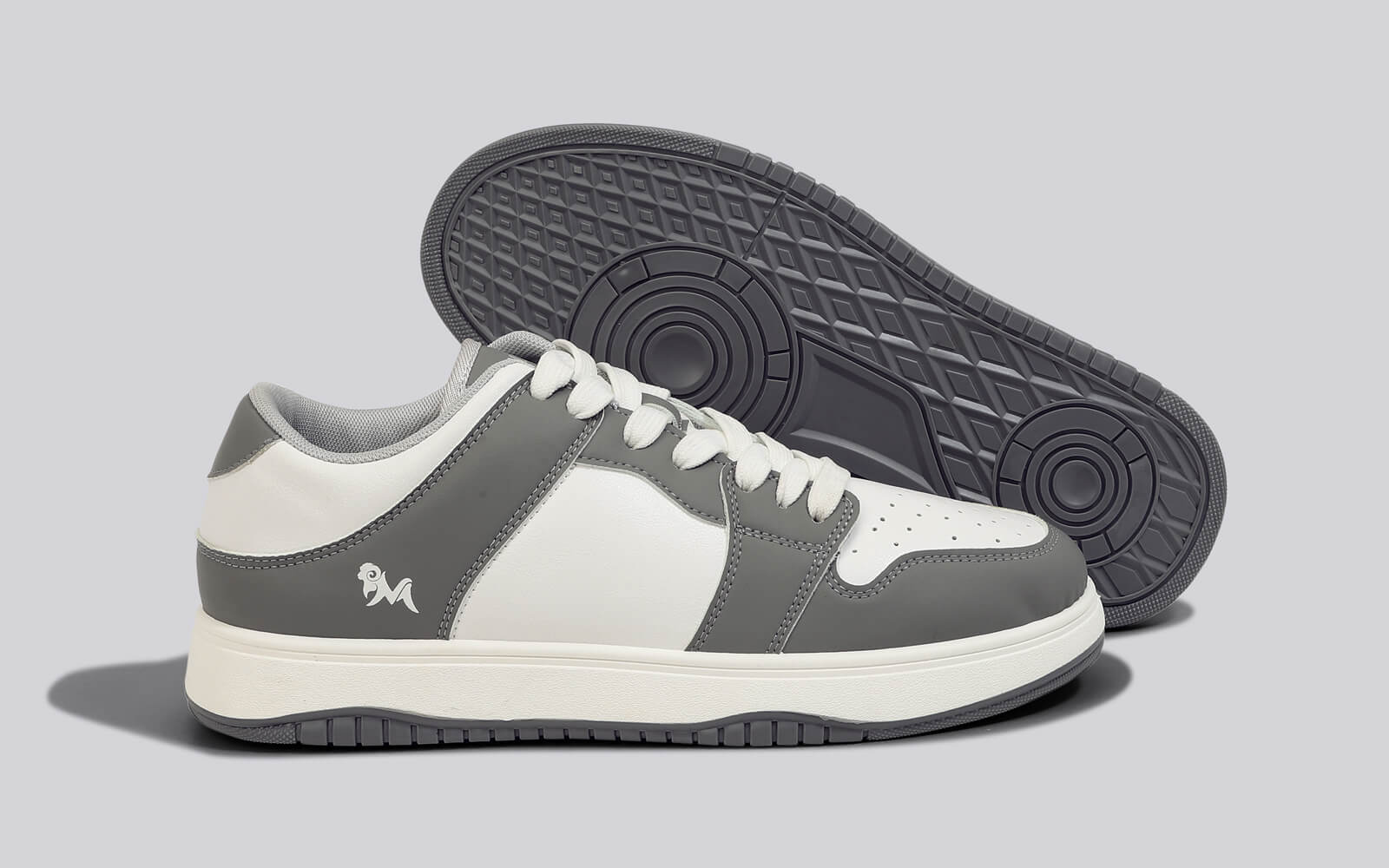 The Hip Hep : Grey-White