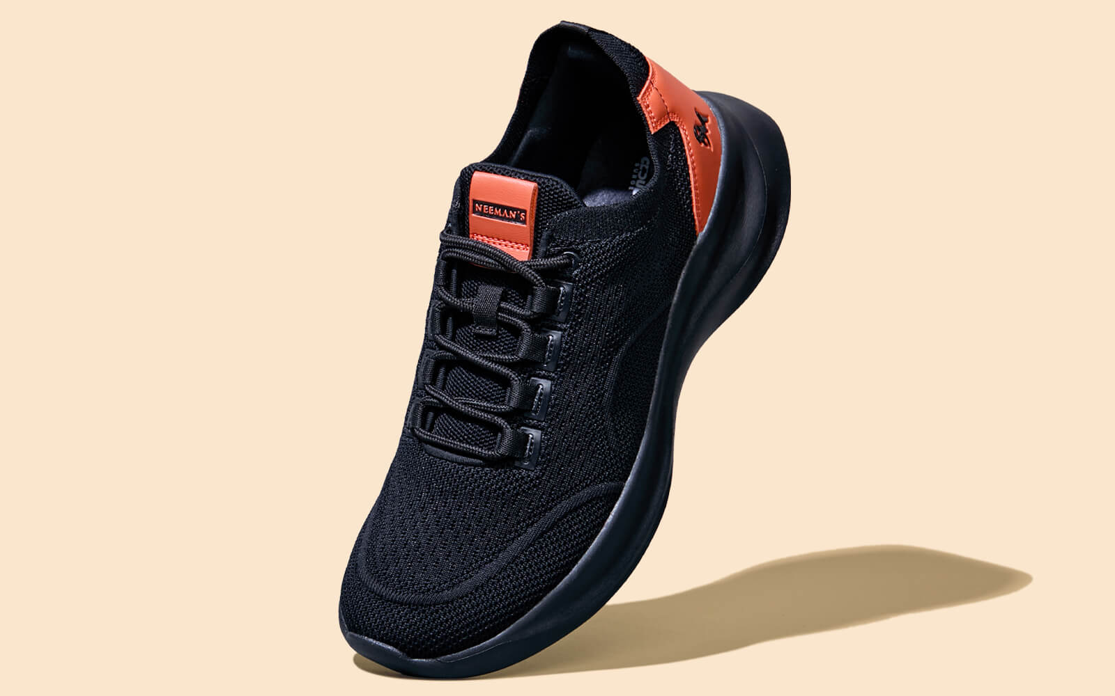 The Knit Strides : Black