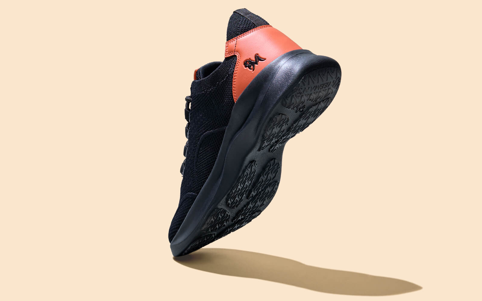 The Knit Strides : Black