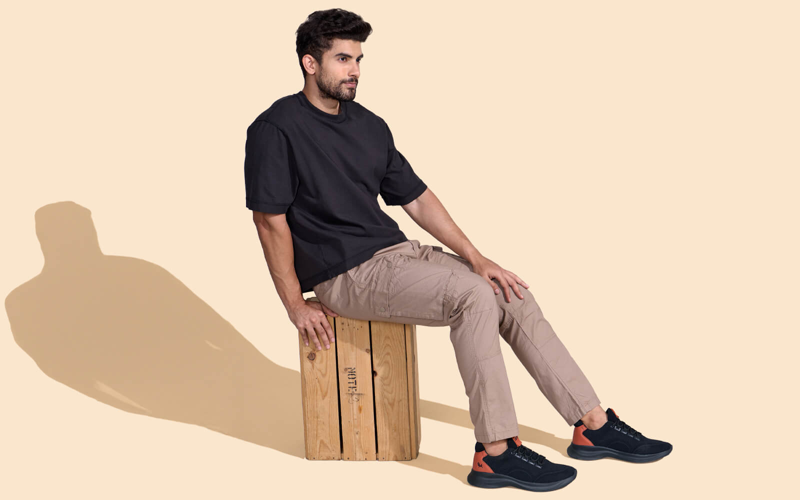 The Knit Strides : Black