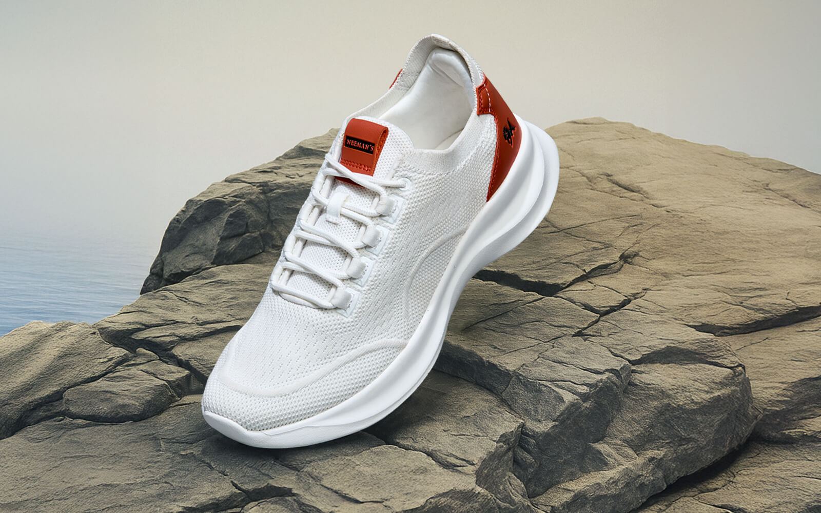 The Knit Strides : White