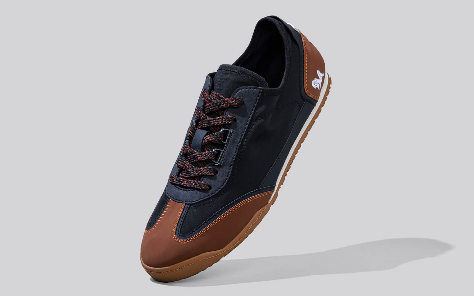 The Urban Ease : Black-Tan
