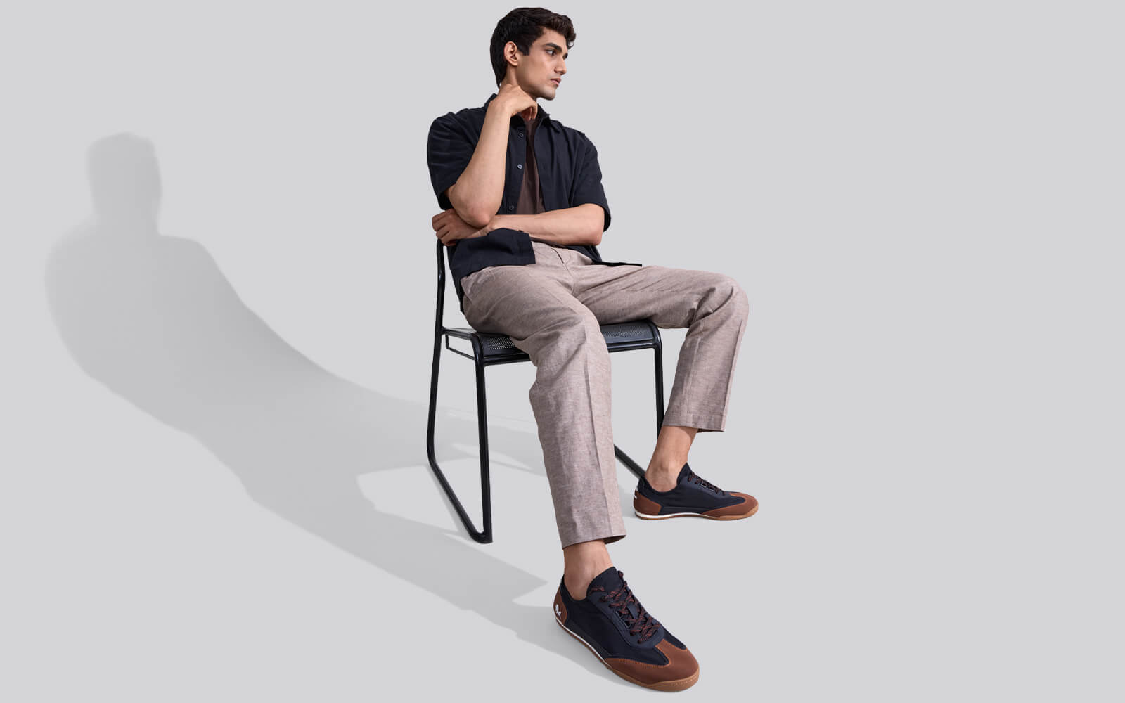 The Urban Ease : Black-Tan