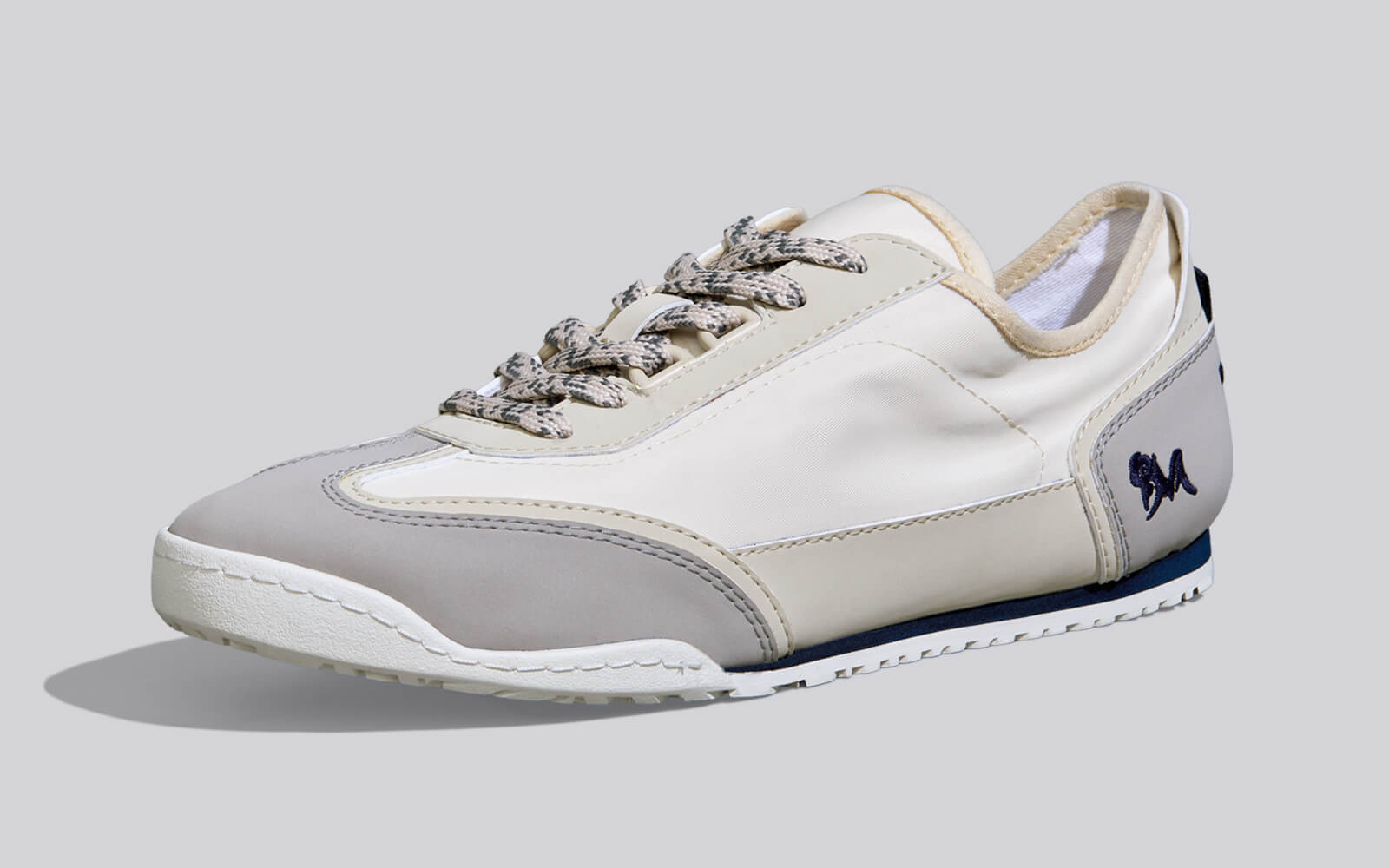 The Urban Ease : Ivory-Grey