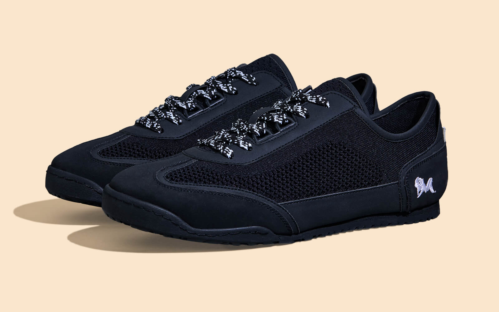 The Urban Knits: Black
