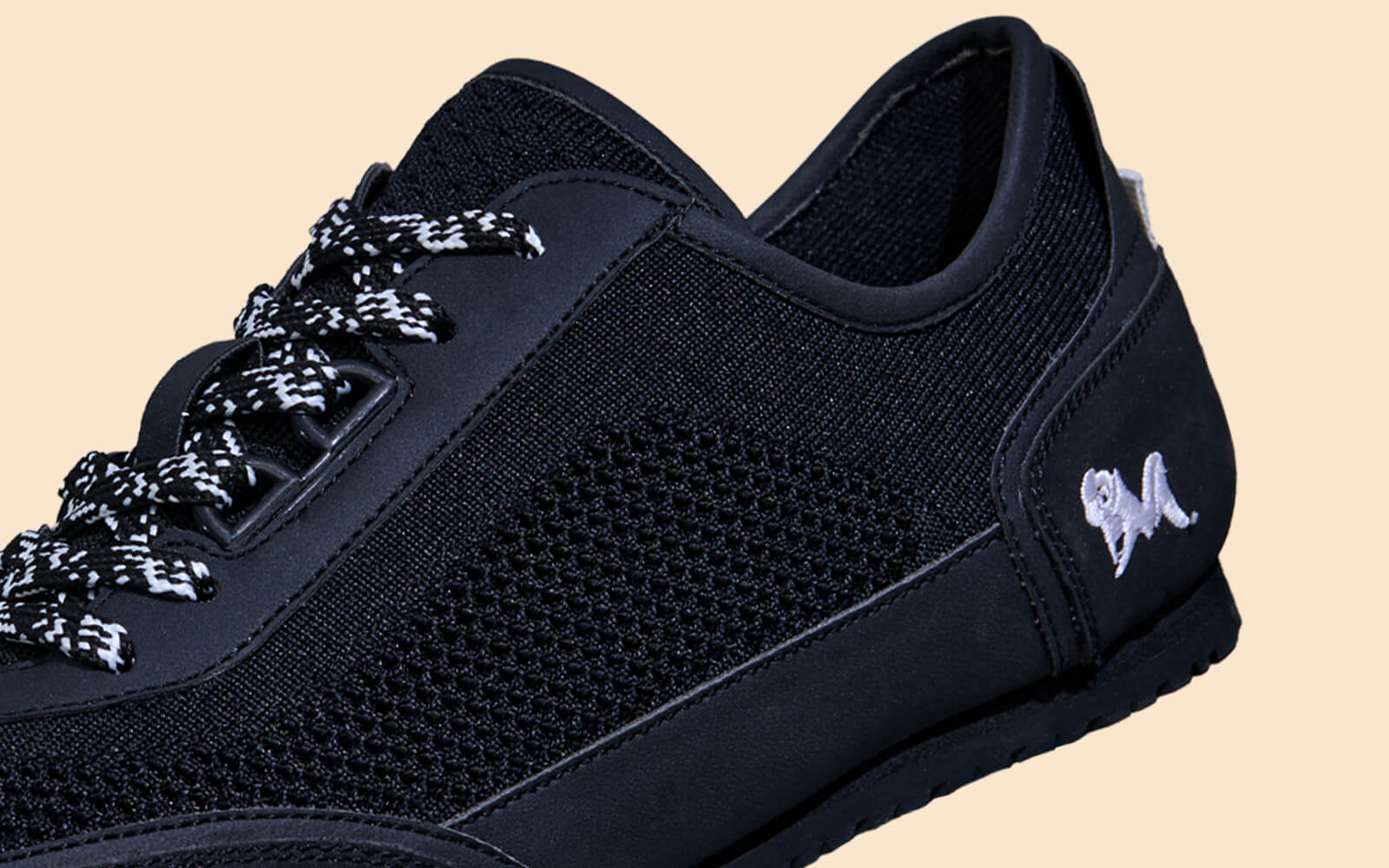 The Urban Knits: Black