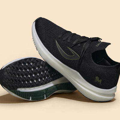 Whoosh Lite Sneakers : Black