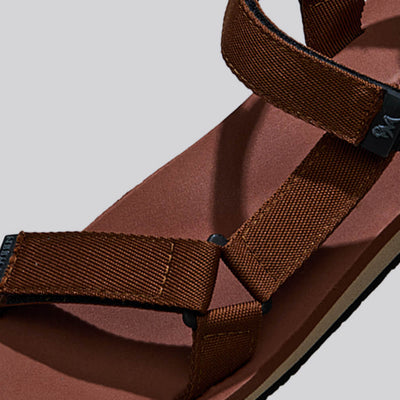Airy Strap Sandals : Brown-Black