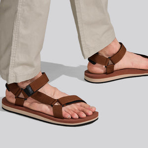 Airy Strap Sandals : Brown-Black