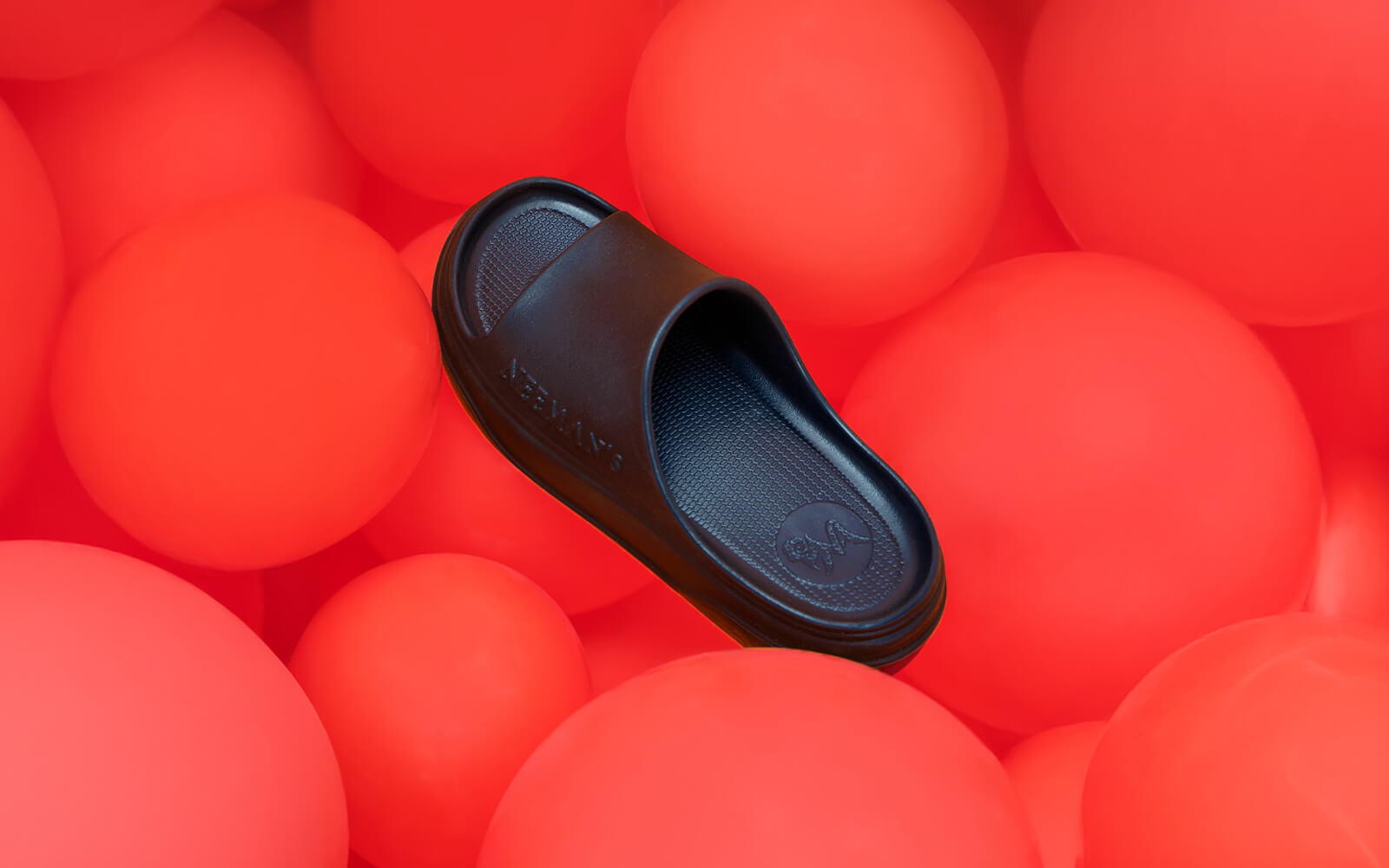 Cushers Slides For Women : Black