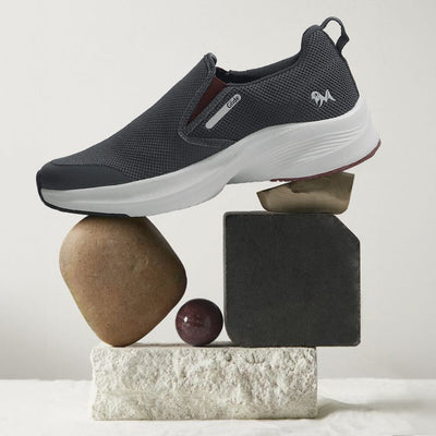 The Dependables : Dark Grey-Maroon