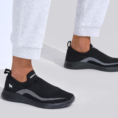 Everyday Basic Slip Ons : Black