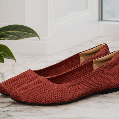 Plush Square Flats : Burgundy