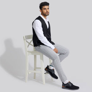 The Derbies : Black