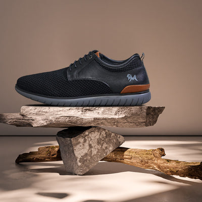 The Derbies : Black