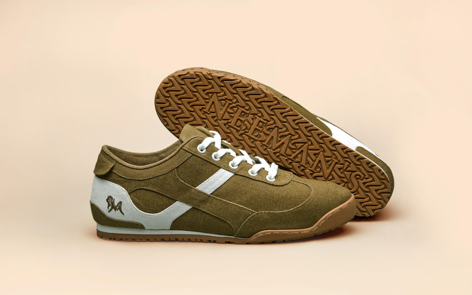 Urban Casuals : Hip Moss