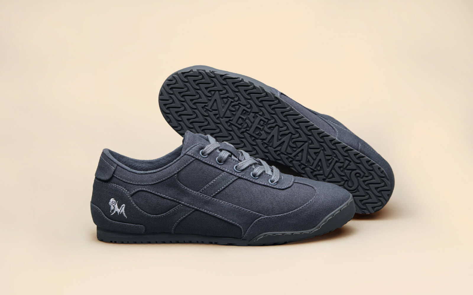 Urban Casuals : Metal Grey