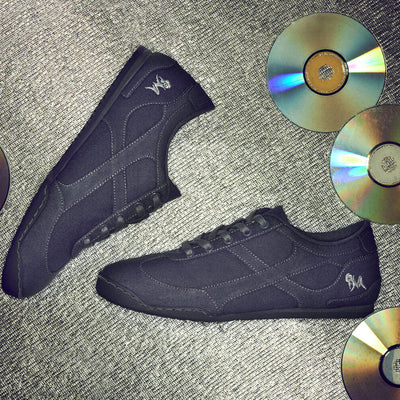 Urban Casuals : Metal Grey