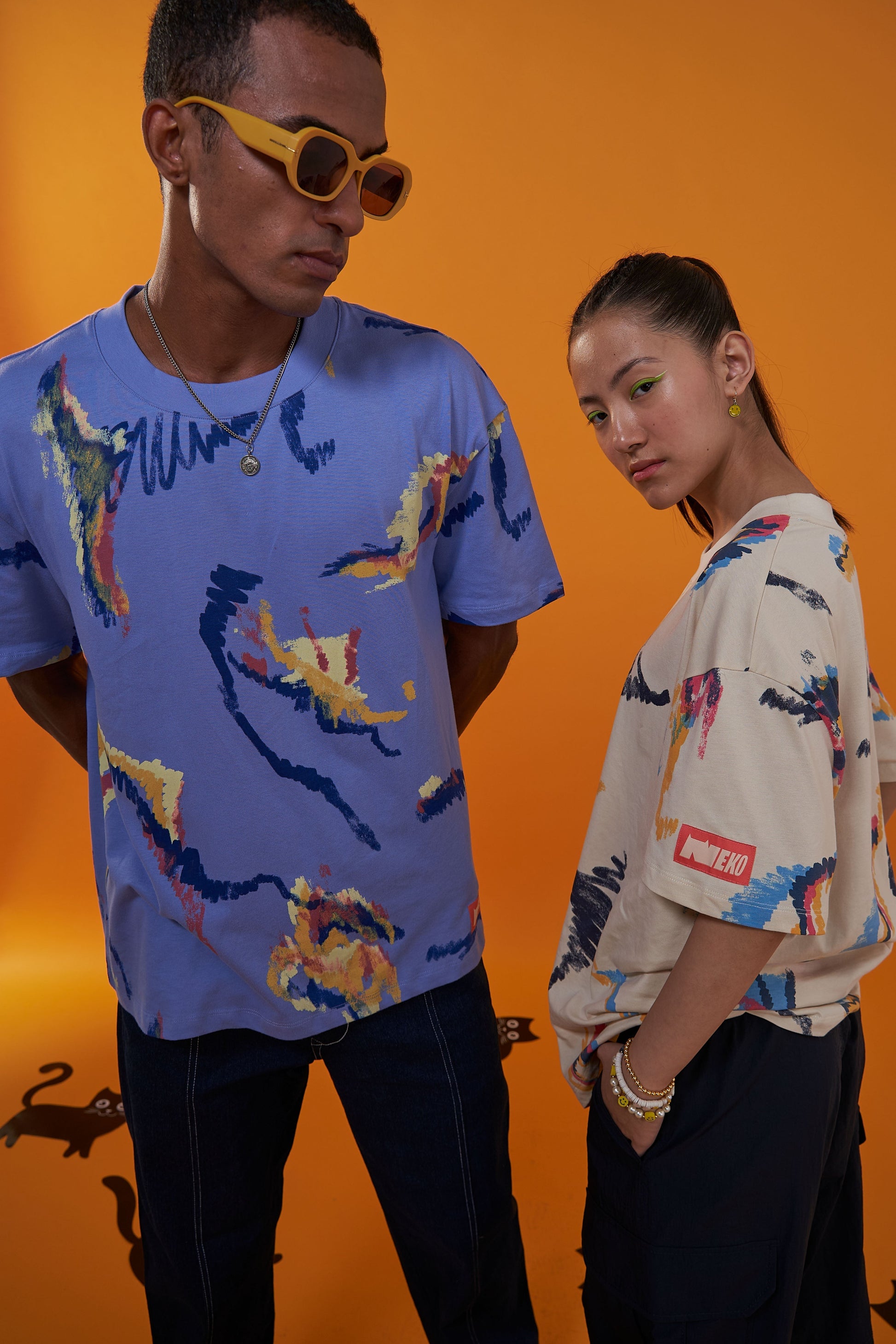 MULTI SCRIBBLE T-SHIRT - PURPLE