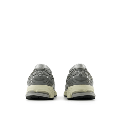 New Balance 1906L Metallic Silver