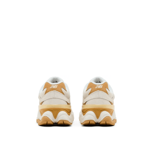 New Balance 9060 Sea Salt Dolce