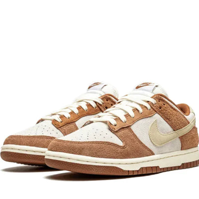 NIKE DUNK LOW MEDIUM CURRY