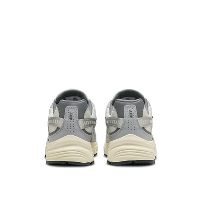 Nike Initiator Light Bone Smoke Grey