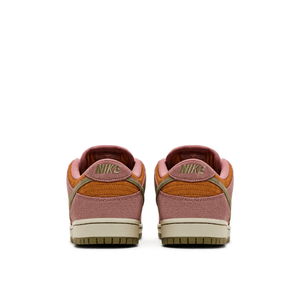 Nike SB Dunk Low Red Stardust