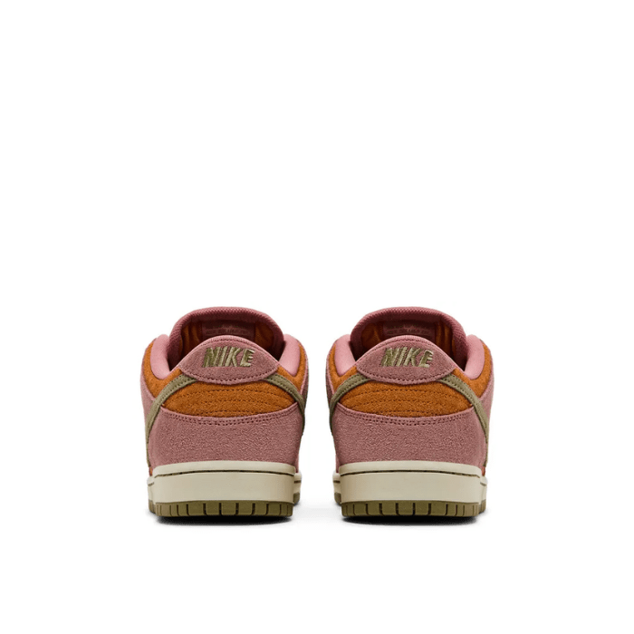 Nike SB Dunk Low Red Stardust