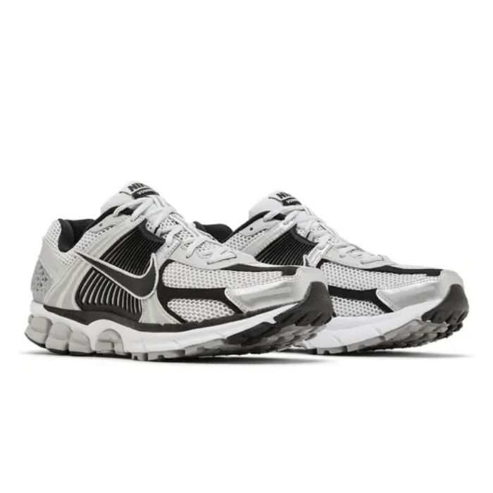 Nike Zoom Vomero 5 Metallic Silver Black