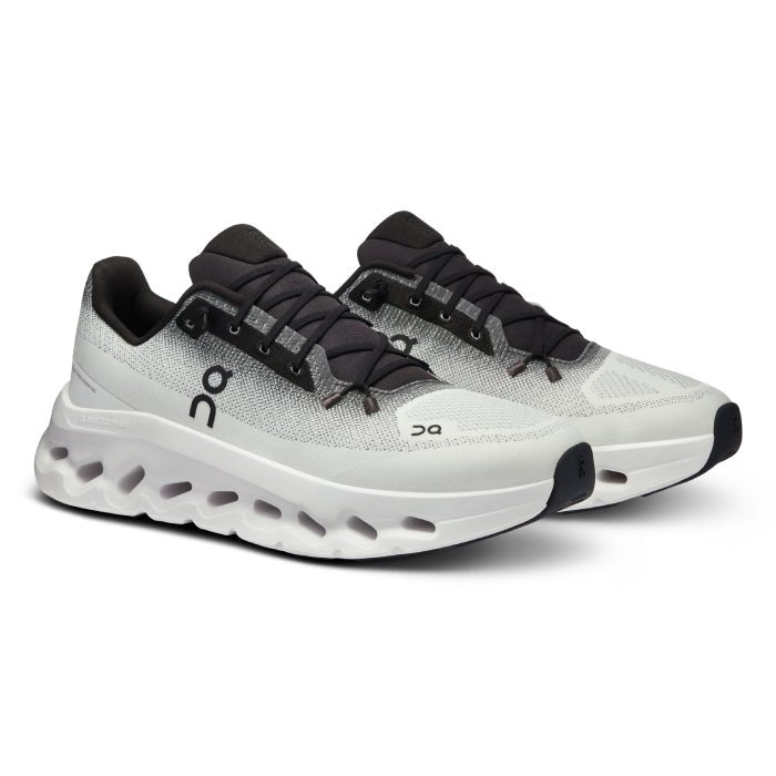 On Running Cloudtilt White Black