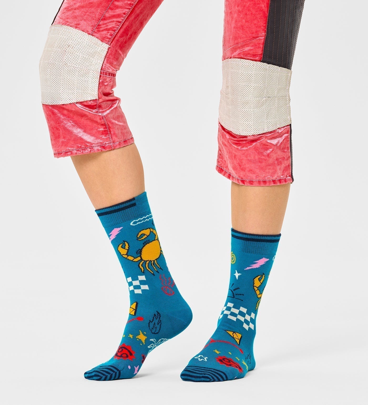 Happy Socks Unisex Cancer Crew Length Socks for Women and Men