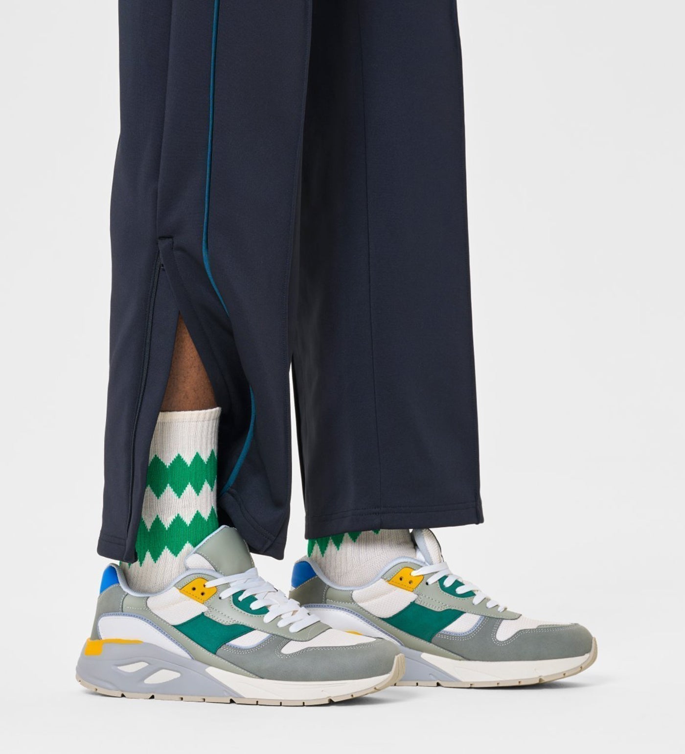 Happy Socks Unisex Zigzag Crew Length Socks for Women and Men