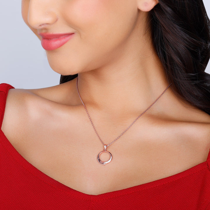 Rose Gold Circle of Love Pendant with Link Chain