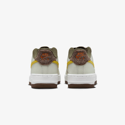 Nike | AIR FORCE 1 LV8 (GS)  { SUMMIT WHITE/VIVID SULFUR-SUMMIT WHITE