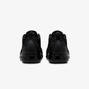 Nike | AIR VAPORMAX 2023 FLYKNIT  { BLACK/BLACK-ANTHRACITE-BLACK