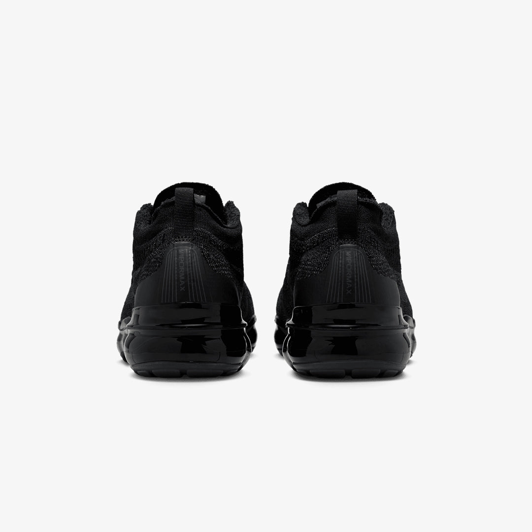 Nike | AIR VAPORMAX 2023 FLYKNIT  { BLACK/BLACK-ANTHRACITE-BLACK