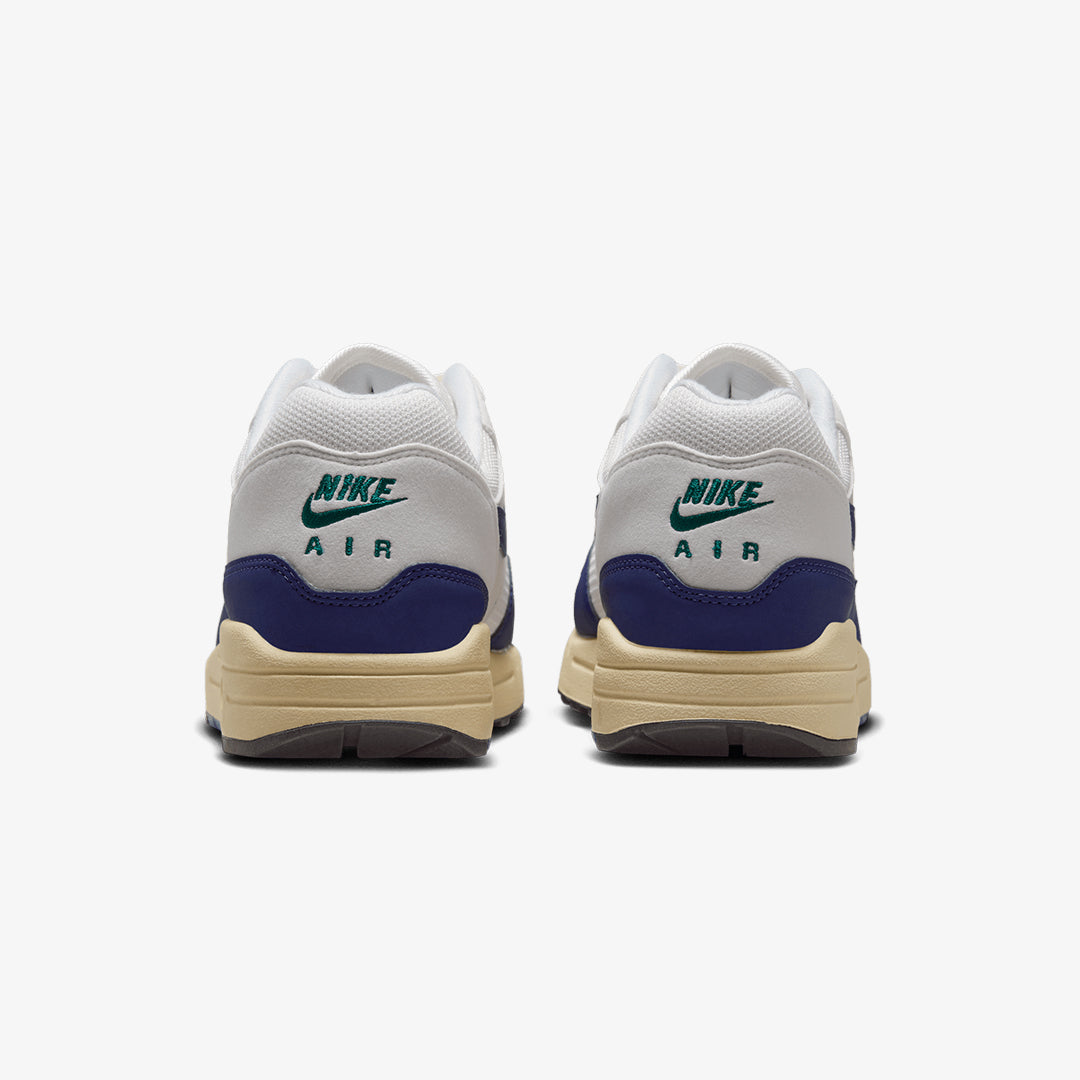 Nike | AIR MAX 1  { SAIL/DEEP ROYAL BLUE-LT OREWOOD BRN