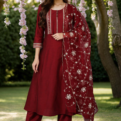 Maroon Silk Blend Straight Kurta Pant With Dupatta PKSKD1902