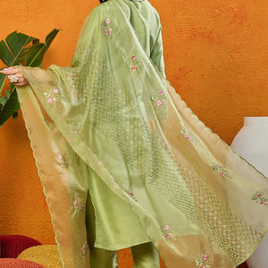 Green Silk Blend Solid Embroidered Straight Suit Set PKSKD2428