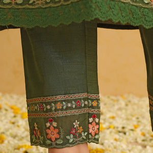 Green Silk Blend Solid Embroidered Straight Trouser Suit Set PKSKD2473