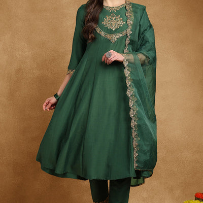 Green Silk Blend Solid Embroidered Anarkali Suit Set PKSKD2733