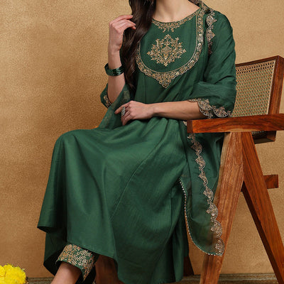 Green Silk Blend Solid Embroidered Anarkali Suit Set PKSKD2733