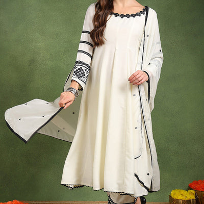 White Silk Blend Solid Embroidered Anarkali Suit Set PKSKD2761