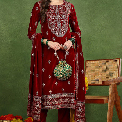 Red Velvet Ethnic Motifs Printed Straight Suit Set PKSKD2767