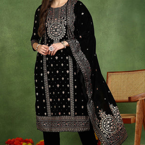 Black Velvet Ethnic Motifs Printed Straight Suit Set PKSKD2768