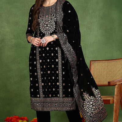 Black Velvet Ethnic Motifs Printed Straight Suit Set PKSKD2768